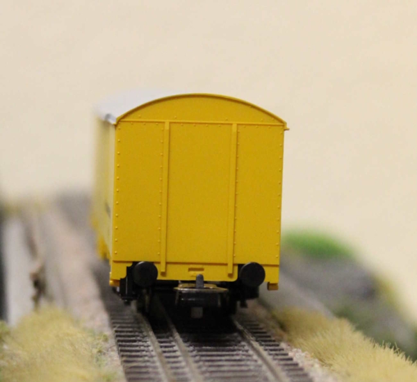 Piko 98549F2 H0 Piko Gedeckter Güterwagen DB Netz