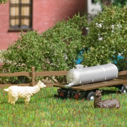 Busch 8872 TT Action Set: Alpakas mit Wasserfass