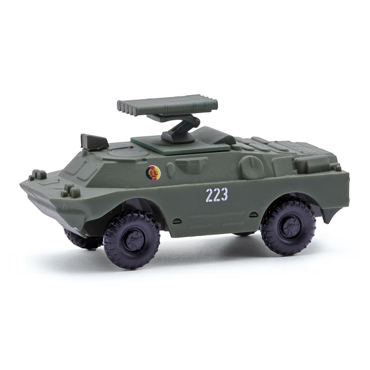 Busch 210104004 H0 Spähpanzerwagen SPW40P2, mit Raketenaufbau