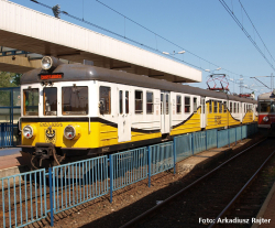 Piko 51464 H0 E-Triebzug EN 57 KD Epoche VI
