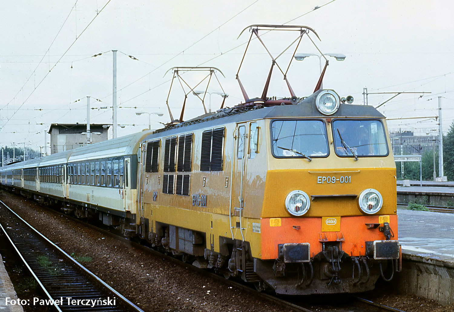 Piko 97527 H0 Elektrolokomotive EP09 PKP Epoche V - Sound Version