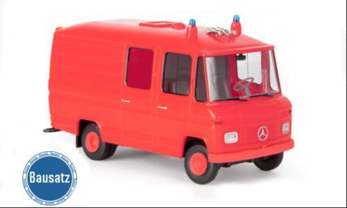 Brekina 10220 H0 Sortiment zum Bau eines RTW, rot