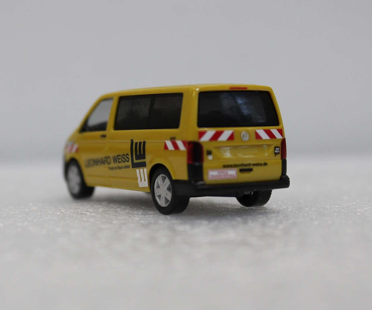 Herpa 960656  VW T6.1 Bus Leonhard Weiss