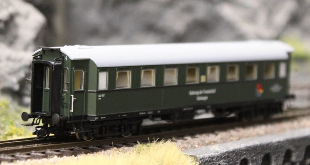 Saxonia 120222 TT Personenwagen C4Ü Sa 07 "Kulturzug" DR mit Beleuchtung