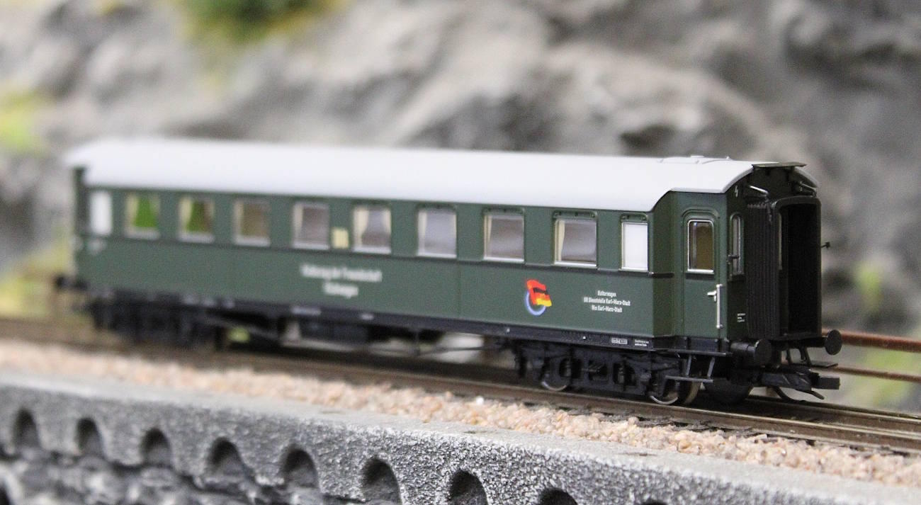 Saxonia 120222 TT Personenwagen C4Ü Sa 07 "Kulturzug" DR mit Beleuchtung