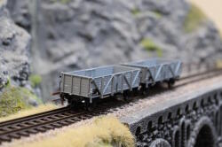 Tillig 502800 TT Club Set mit zwei Güterwagen Om;  "VEB Eisenwerke West", DR, Ep. III