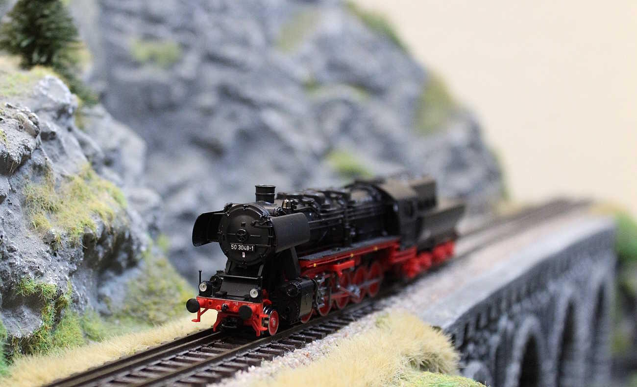 Tillig 502802 TT Schlepptenderlokomotive BR 50 3048-1, DR, Ep. IV - Sound Version