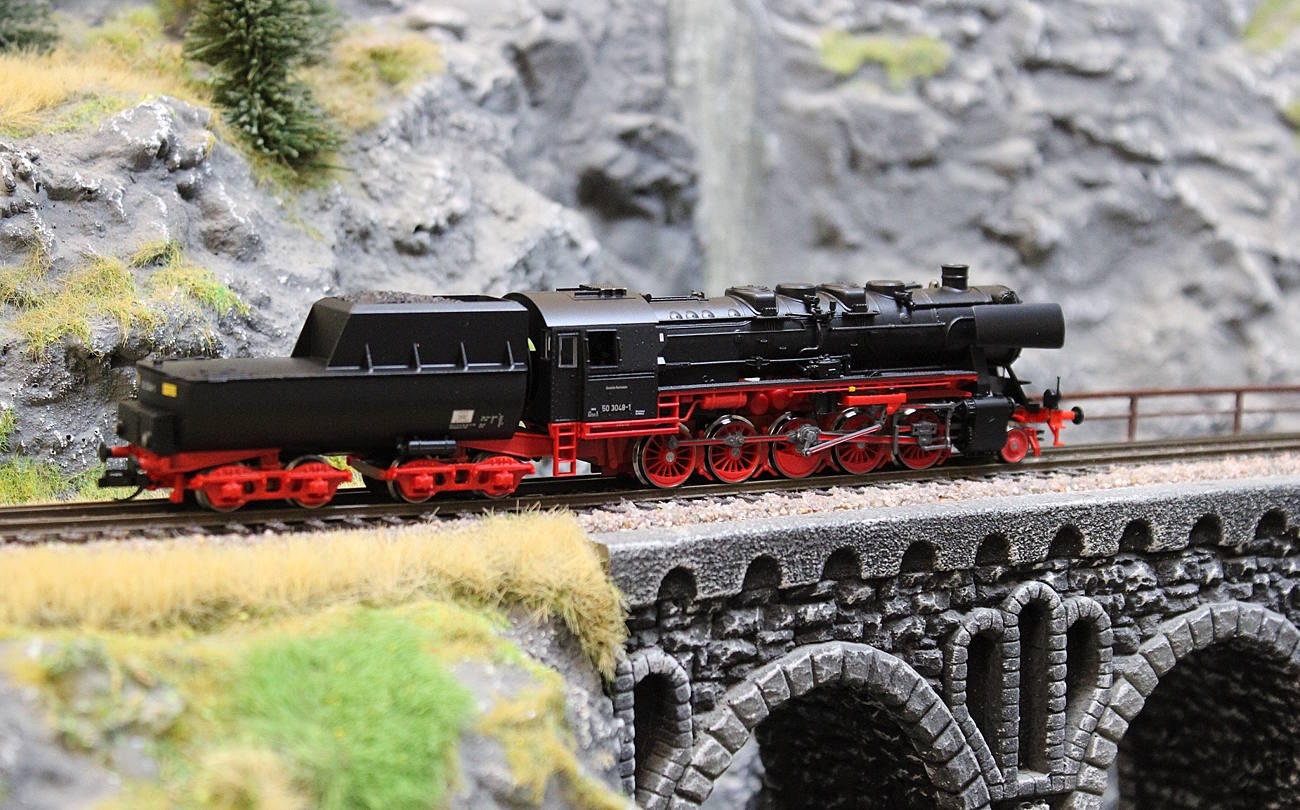 Tillig 502802 TT Schlepptenderlokomotive BR 50 3048-1, DR, Ep. IV - Sound Version
