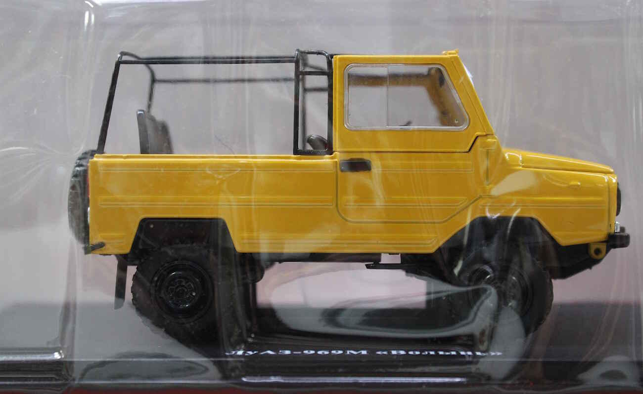 Techno ABACR066 LuAZ 969M "Volyn" 1:24