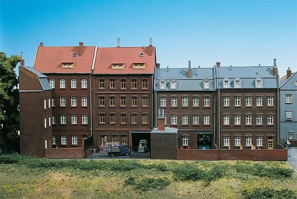 Faller 130915 Stadthäuserzeile Goethestrasse