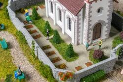 Faller 130679 H0 Dorfkirche mit Kirchhof