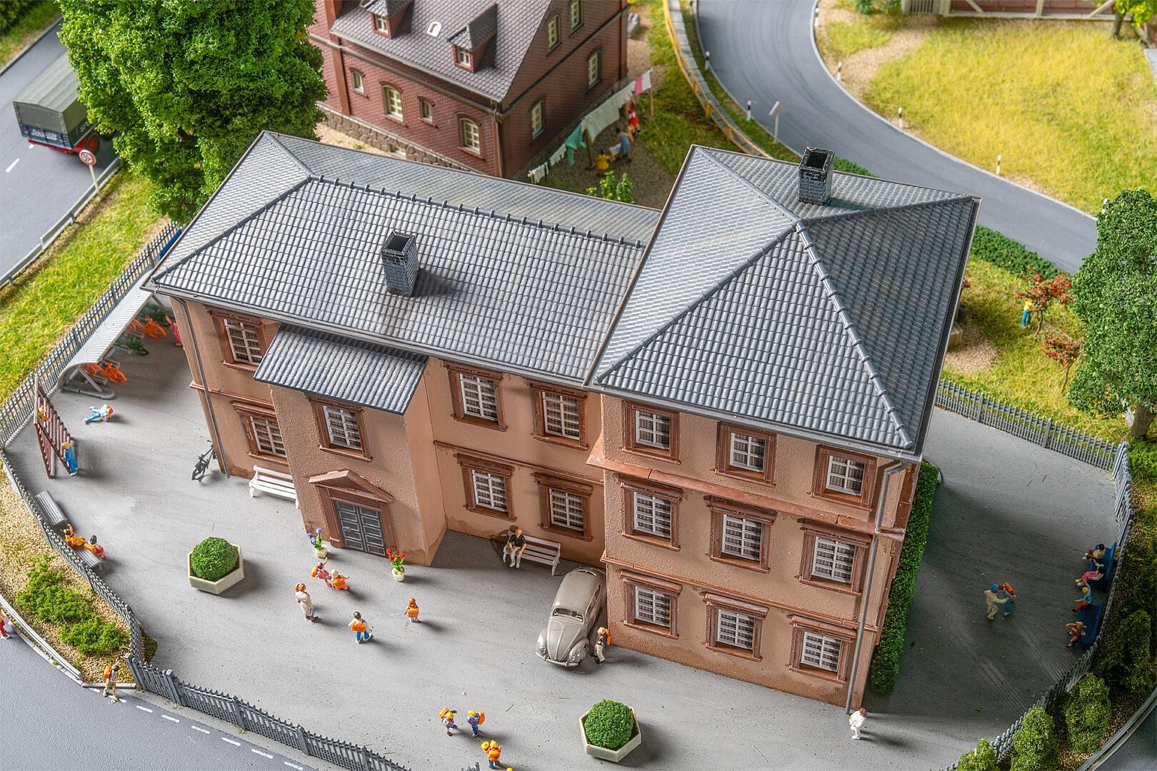 Faller 130784 H0 Waldorfschule