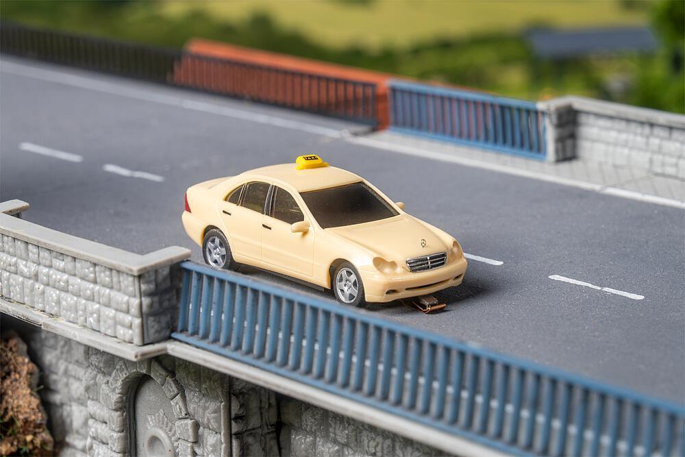 Faller 161426 H0 MB C-Klasse Taxi (HERPA)