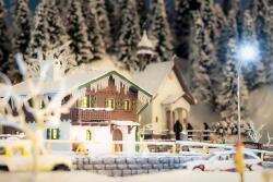 Faller 190030 H0 FALLER Adventskalender Figuren