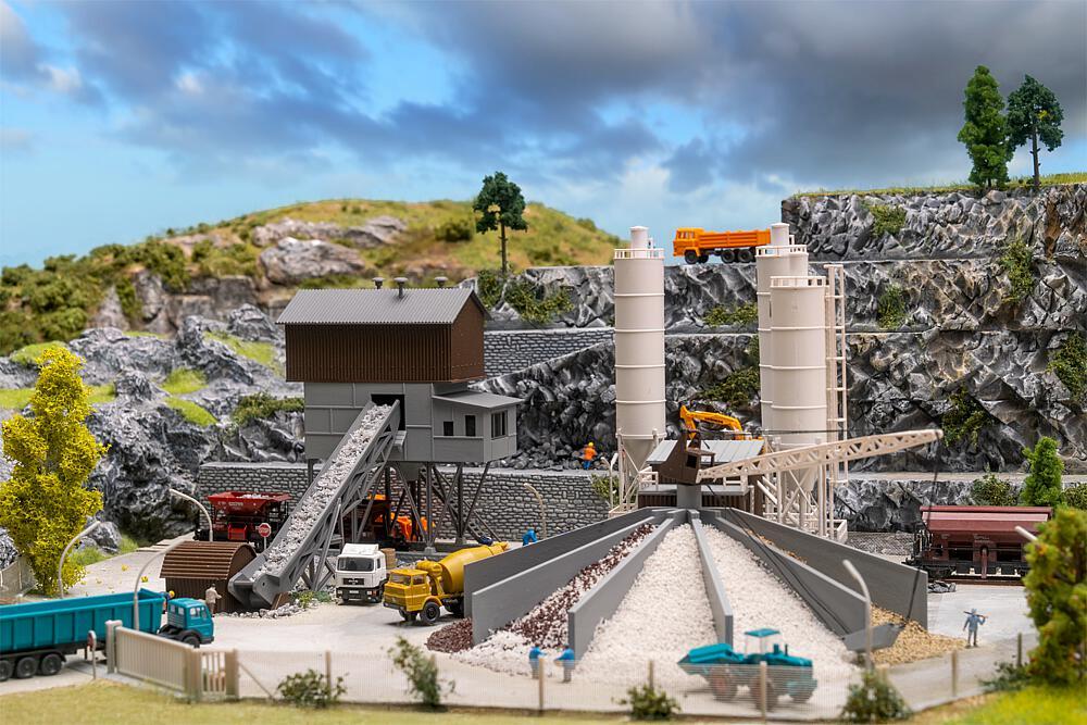 Faller 222228 N Betonmischwerk mit Kies-Verladesilo