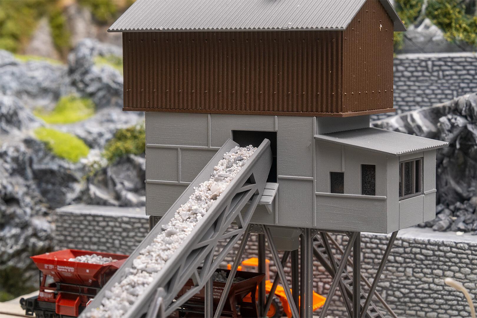 Faller 222228 N Betonmischwerk mit Kies-Verladesilo