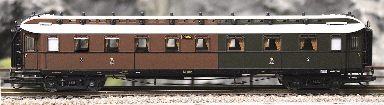 Tillig 01070-2 Reisezugwagen 2./3. Klasse „Preußischer Schnellzug“ der K.P.E.V.