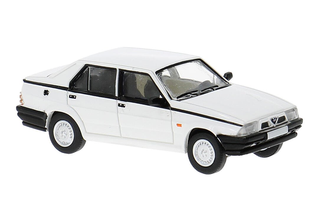 Brekina PCX870784 H0 Alfa Romeo 77 in weiß