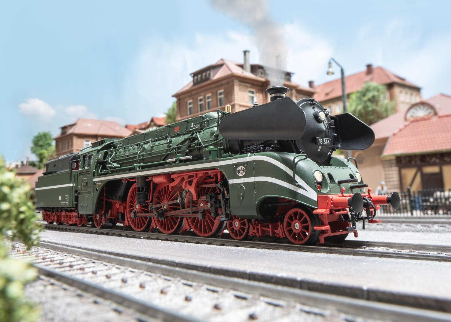 Märklin 39029 Schlepptenderlokomotive BR 18 134 Öl DR `Schorsch´- Sound Version - Epoche III