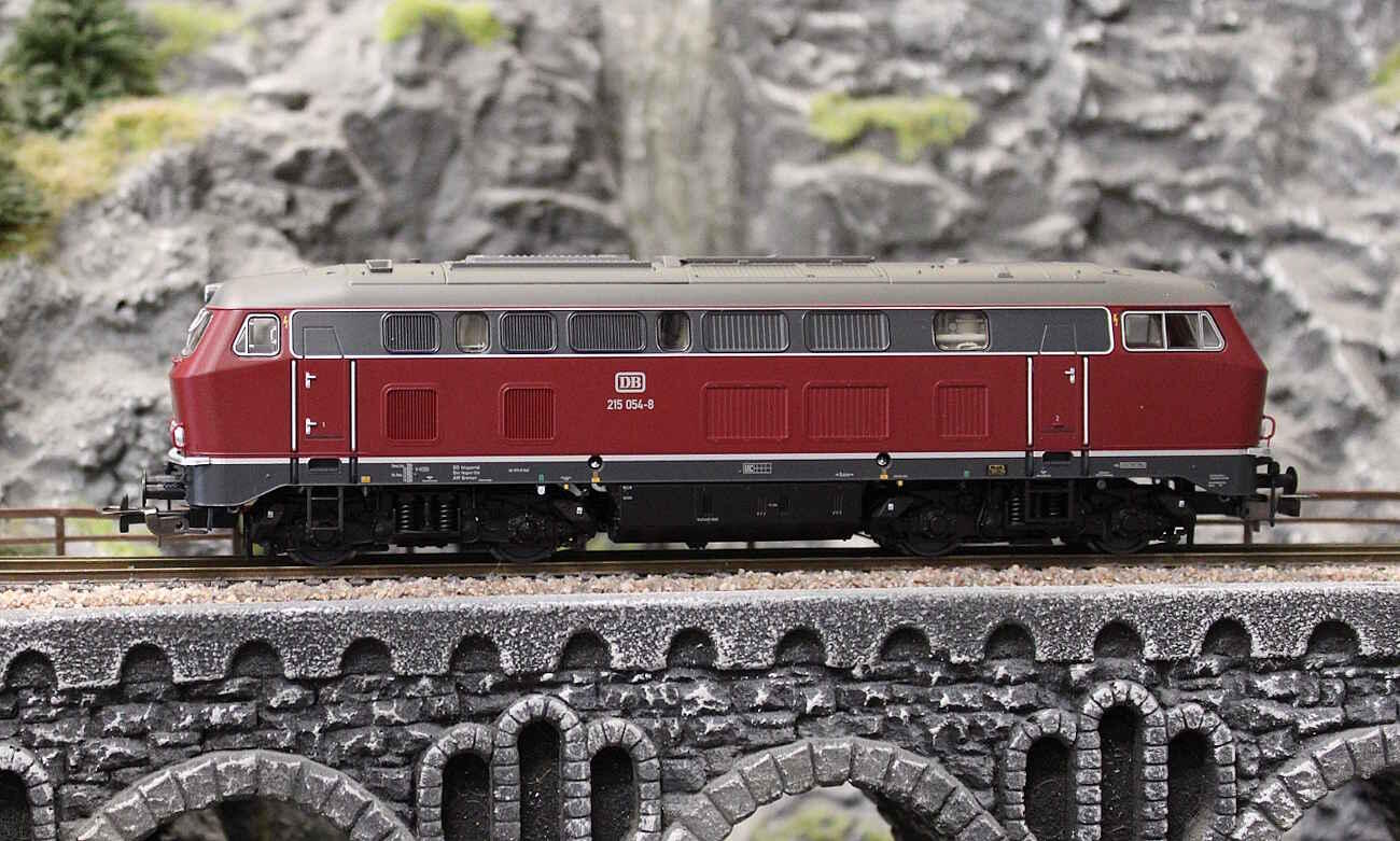 Piko 22060 H0 Diesellokomotive BR 215 DB IV