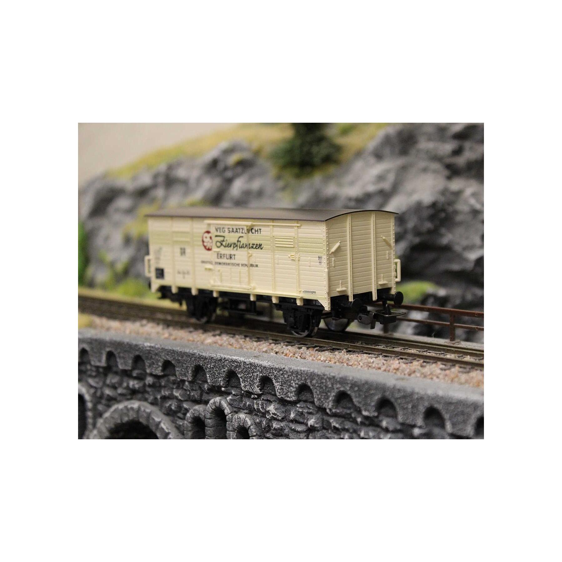 Piko 24555 H0 Gedeckter Güterwagen G02 VEG Saatgut Erfurt DR III