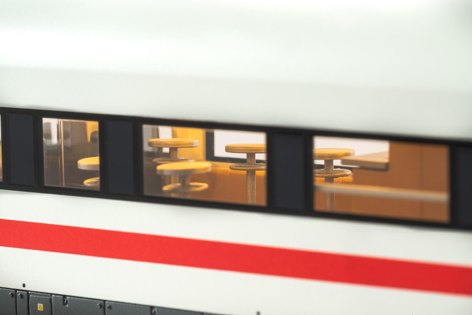 Piko 28351 H0 4er Set Personenwagen Metropolitan DB AG VI