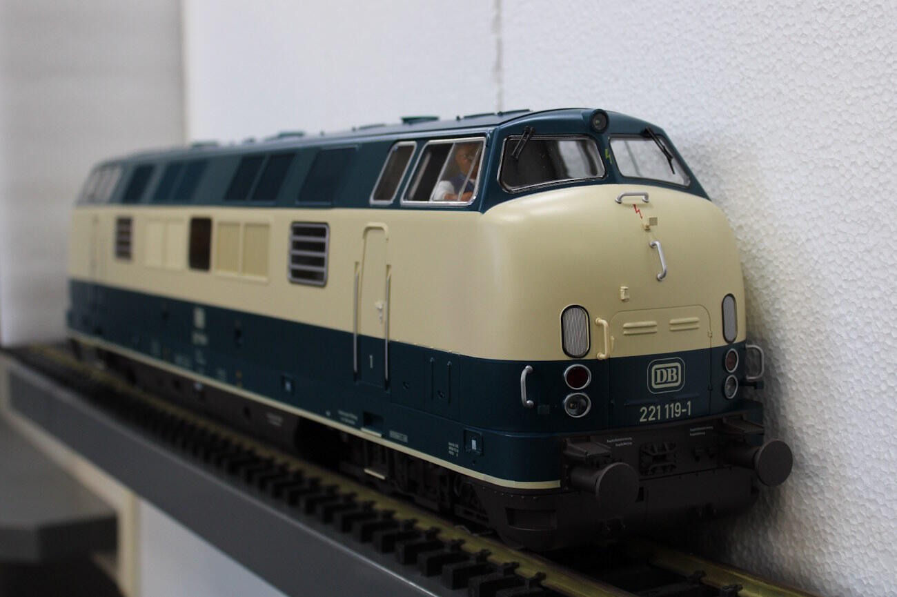 Piko 37463  G Diesellokomotive BR 221 DB IV - Sound Version
