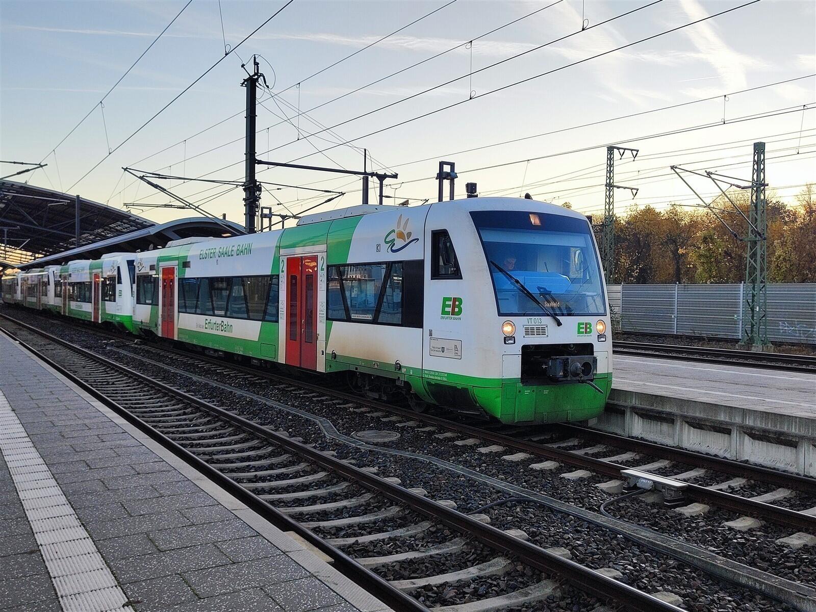 Piko 40864  N-Dieseltriebwagen RegioShuttle 1 Erfurter Bahn VI