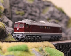 Piko 47331  TT Diesellokomotive BR 130 mit...