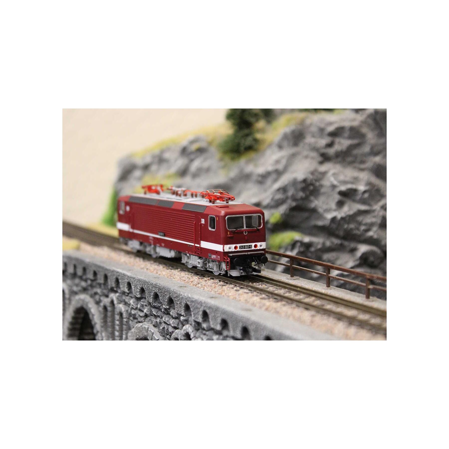 Piko 47816 TT Elektrolokomotive BR 243 DR IV