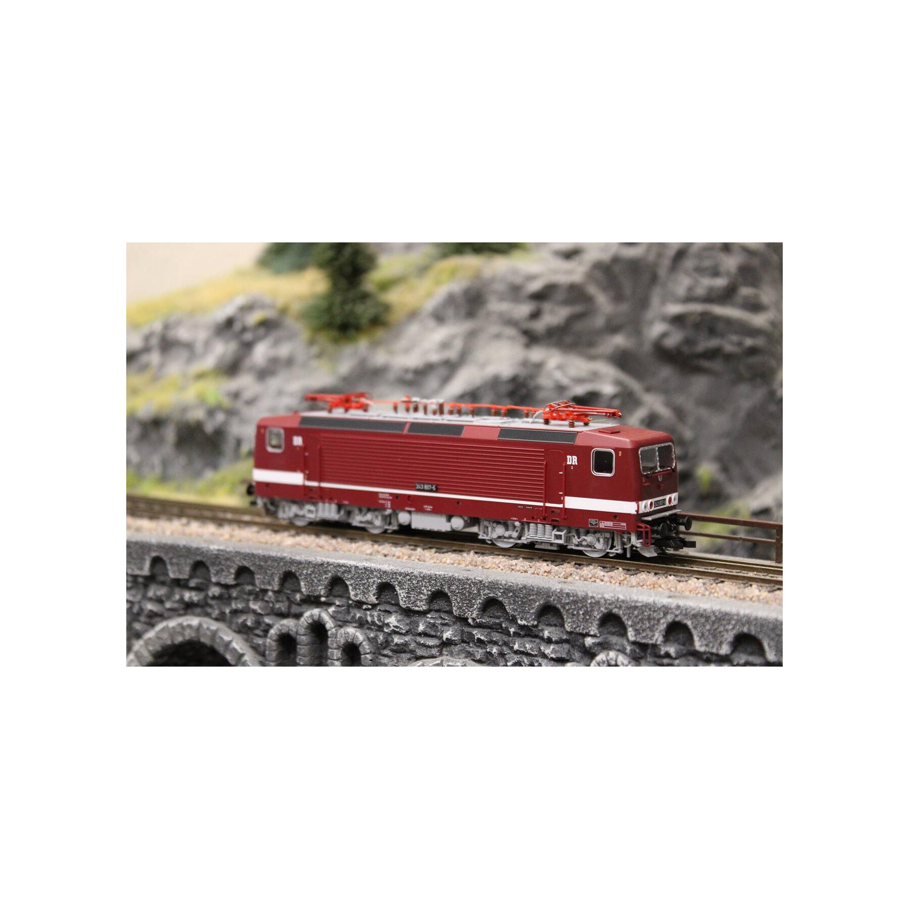 Piko 47817 TT Elektrolokomotive BR 243 DR IV - Sound Version