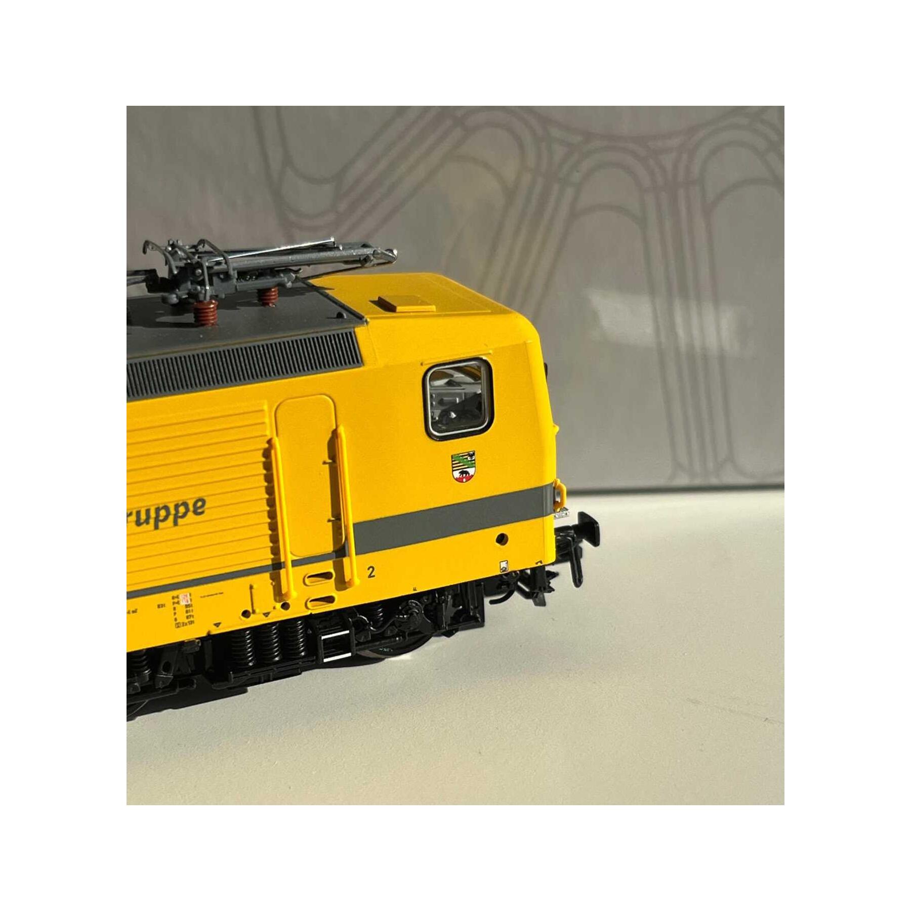 Piko 47818 TT Elektrolokomotive BR 143 Bahnbau VI