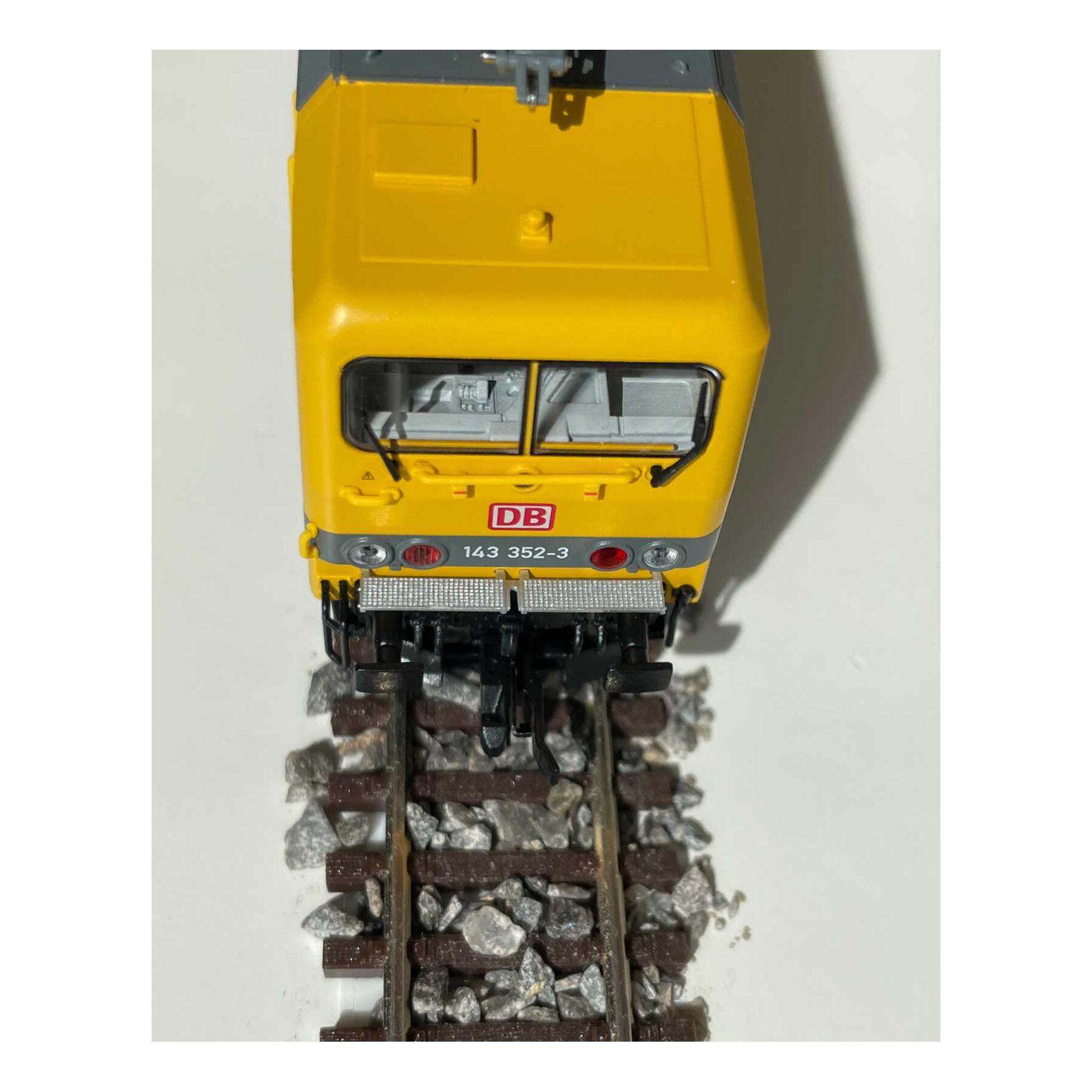 Piko 47818 TT Elektrolokomotive BR 143 Bahnbau VI