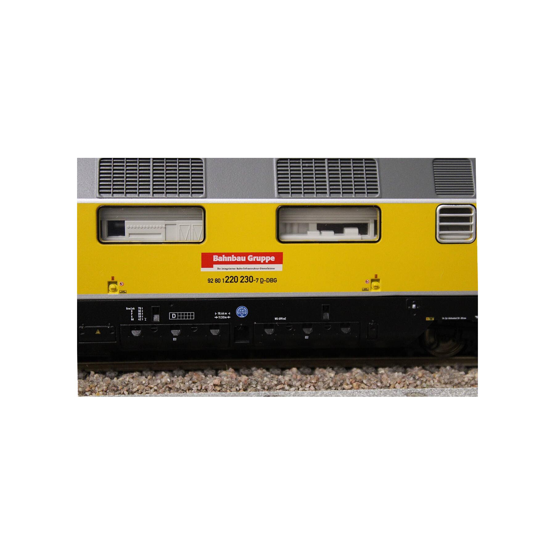 Trix 22380 H0 Diesellokomotive BR 220 DBG - Sound Version