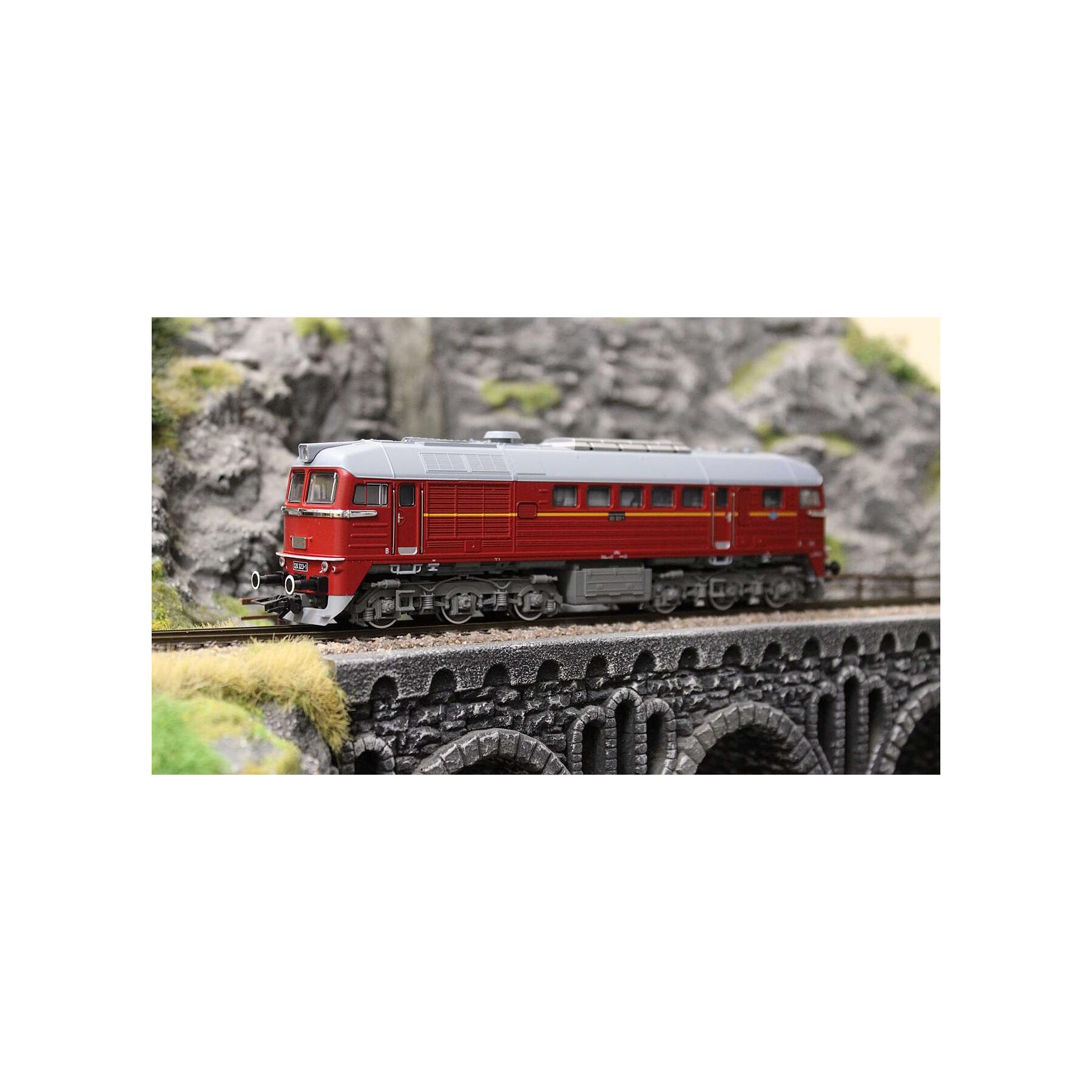 Trix 25203 H0 Diesellokomotive BR 120 DR - Sound Version