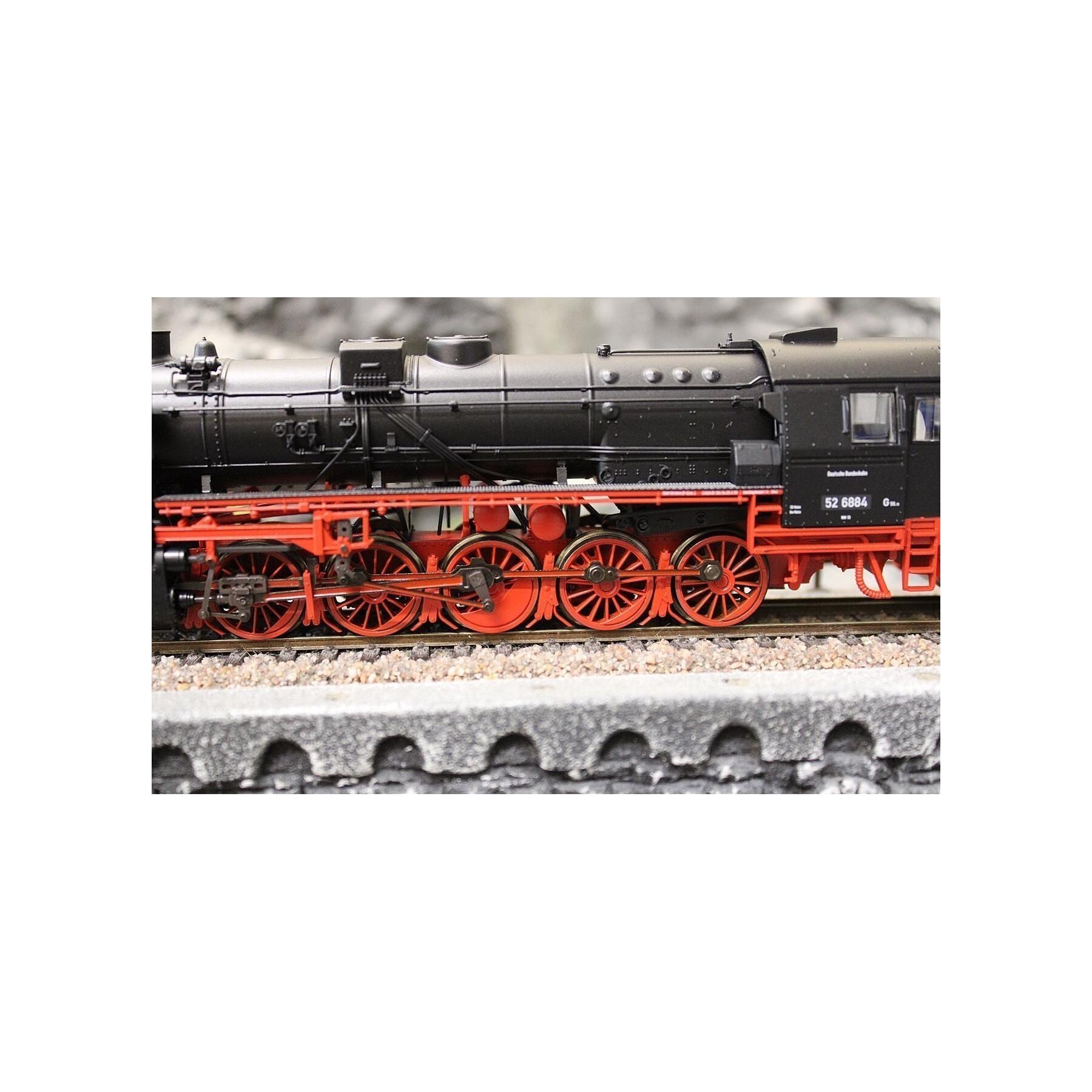 Trix 25535 H0 Dampflokomotive BR 52 DB mit Steifrahmentender - Sound Version