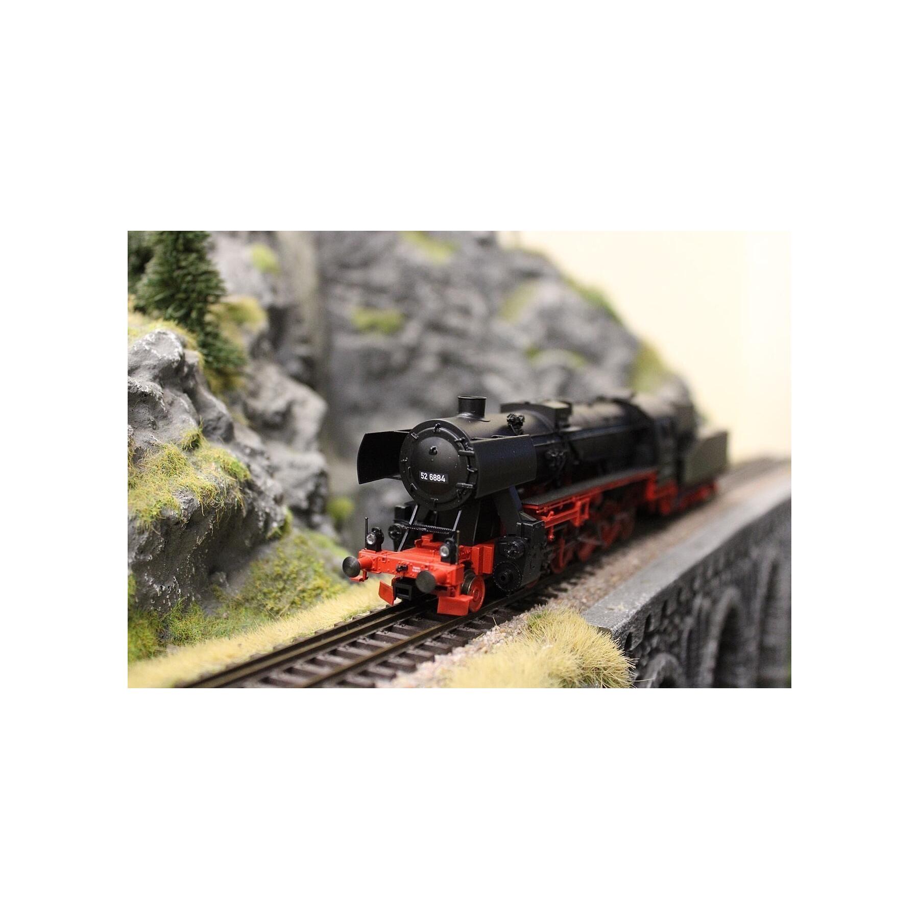 Trix 25535 H0 Dampflokomotive BR 52 DB mit Steifrahmentender - Sound Version