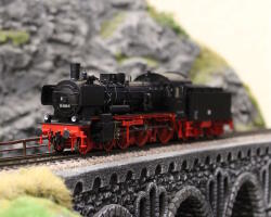 Roco 7110045  H0 Dampflokomotive BR 38 2566-8 DR ,Ep IV -...