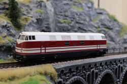 Roco 7300085  H0 Diesellokomotive BR 118 158-4 DR ,Ep IV