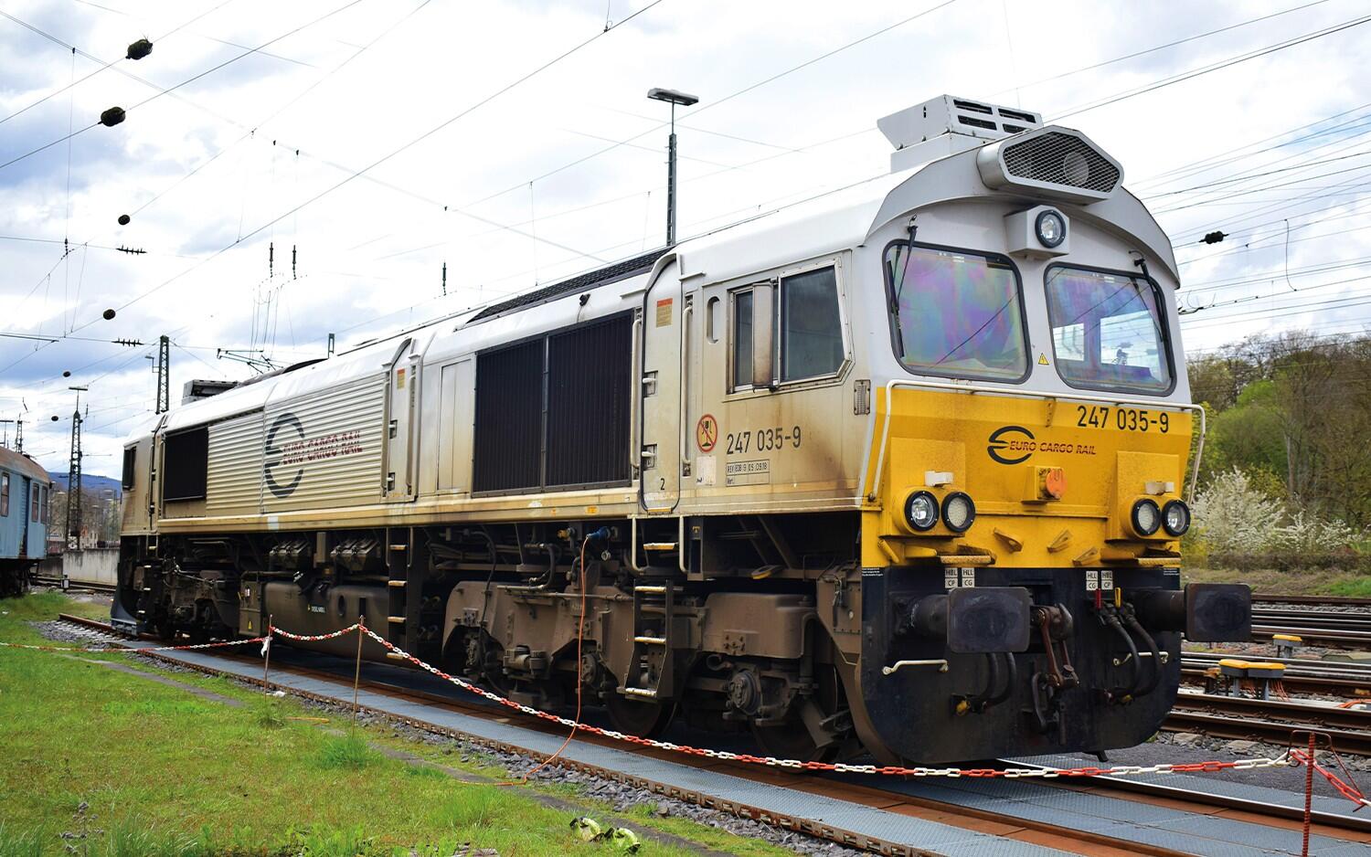 Arnold HN9080HM TT Diesellokomotive Class 77 Euro Cargo Rail, weiß-gelbe Farbgebung, BLE-Sounddecoder