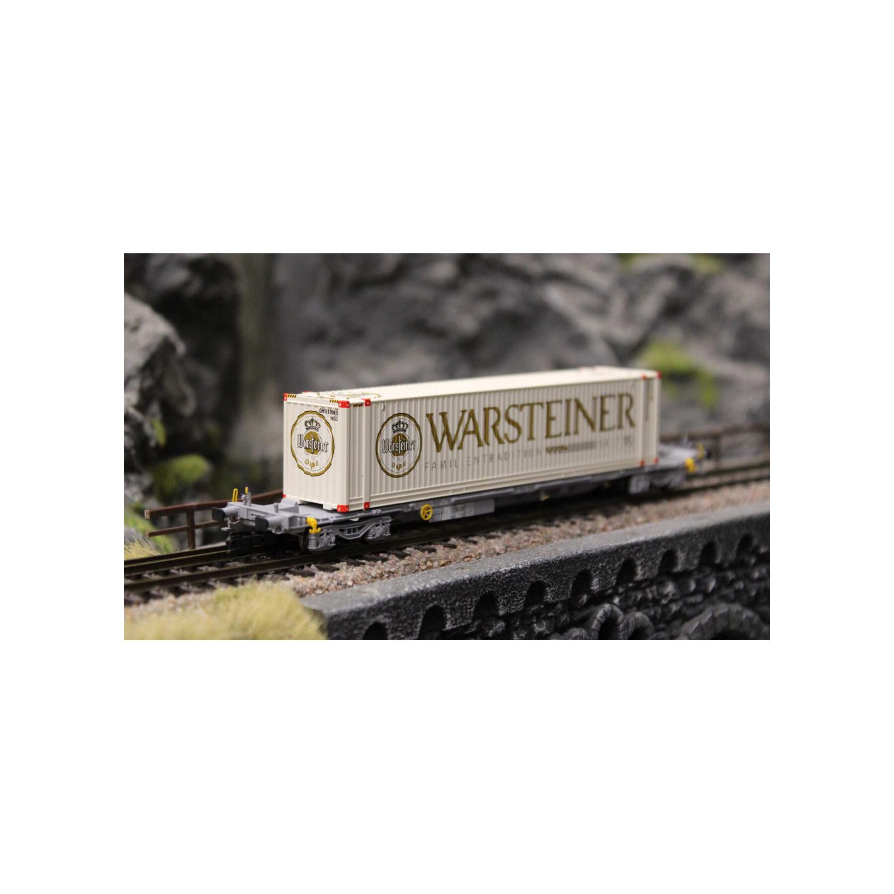 Arnold HN9767 TT graue Farbgebung 4-achs. Containerwagen, beladen mit 1 x 45-Container „Warsteiner“