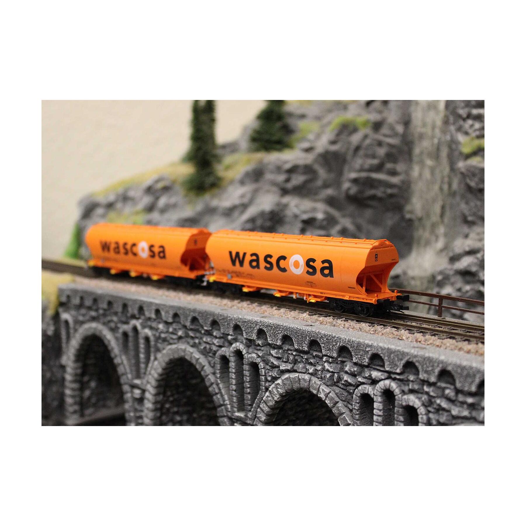 Arnold HN9774 TT 2-teiliger Set 4-achsiger Getreidesilo-Wagen der D-WASCOSA, Epoche VI