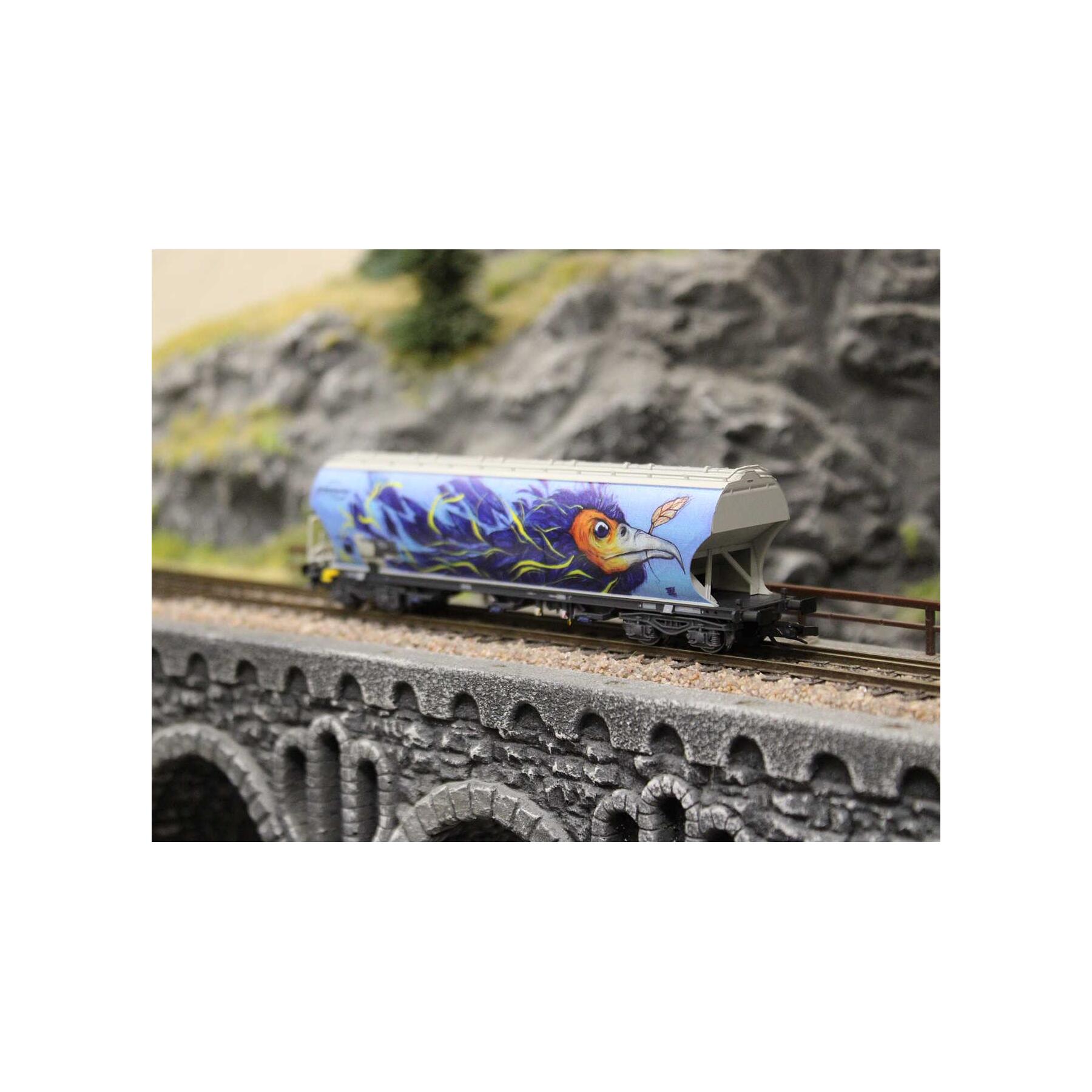 Arnold HN9775 TT 4-achs. Getreidesilo-Wagen „Interfracht“, mit Vogel-Graffiti