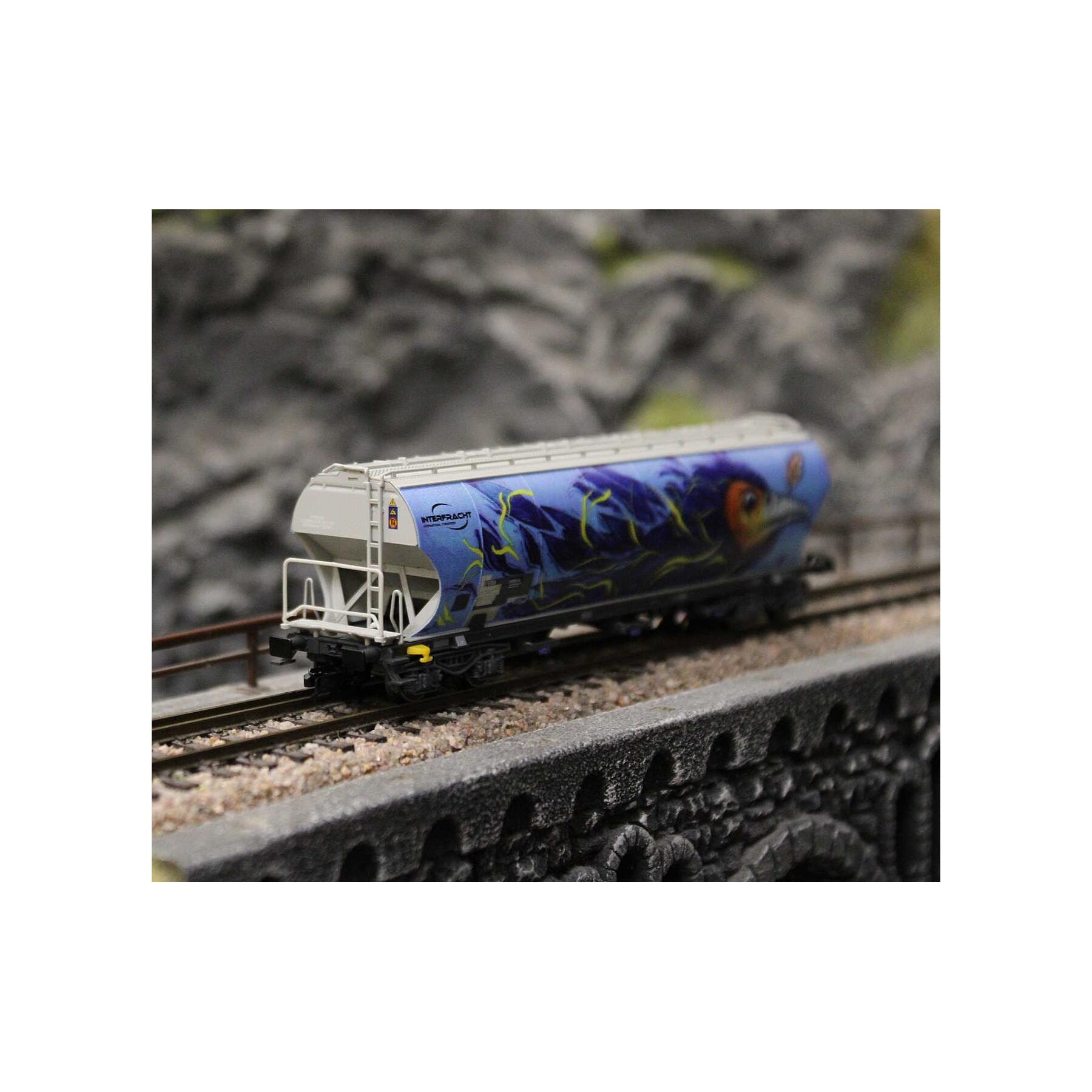 Arnold HN9775 TT 4-achs. Getreidesilo-Wagen „Interfracht“, mit Vogel-Graffiti