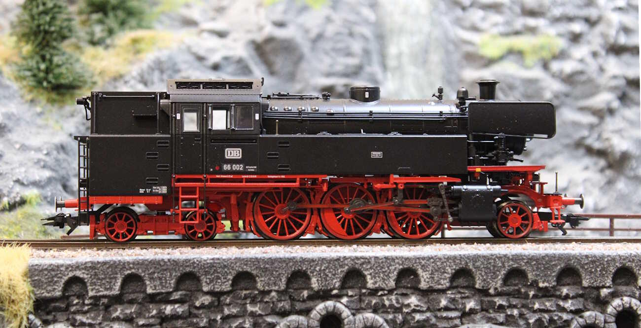 Trix 66002 H0 Dampflokomotive BR 66 002 DB  - Sound Version