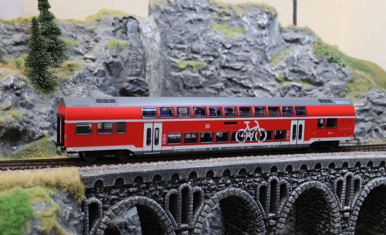 Brawa 70186 H0  TWIDEXX VARIO® Doppelstock-Mittelwagen 2.Klasse DB AG (RE 5 Berlin Südkreuz)