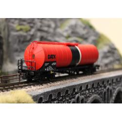 Rivarossi HR6694 H0 4-achs. isolierter Kesselwagen GATX, rot-schwarze Farbgebung