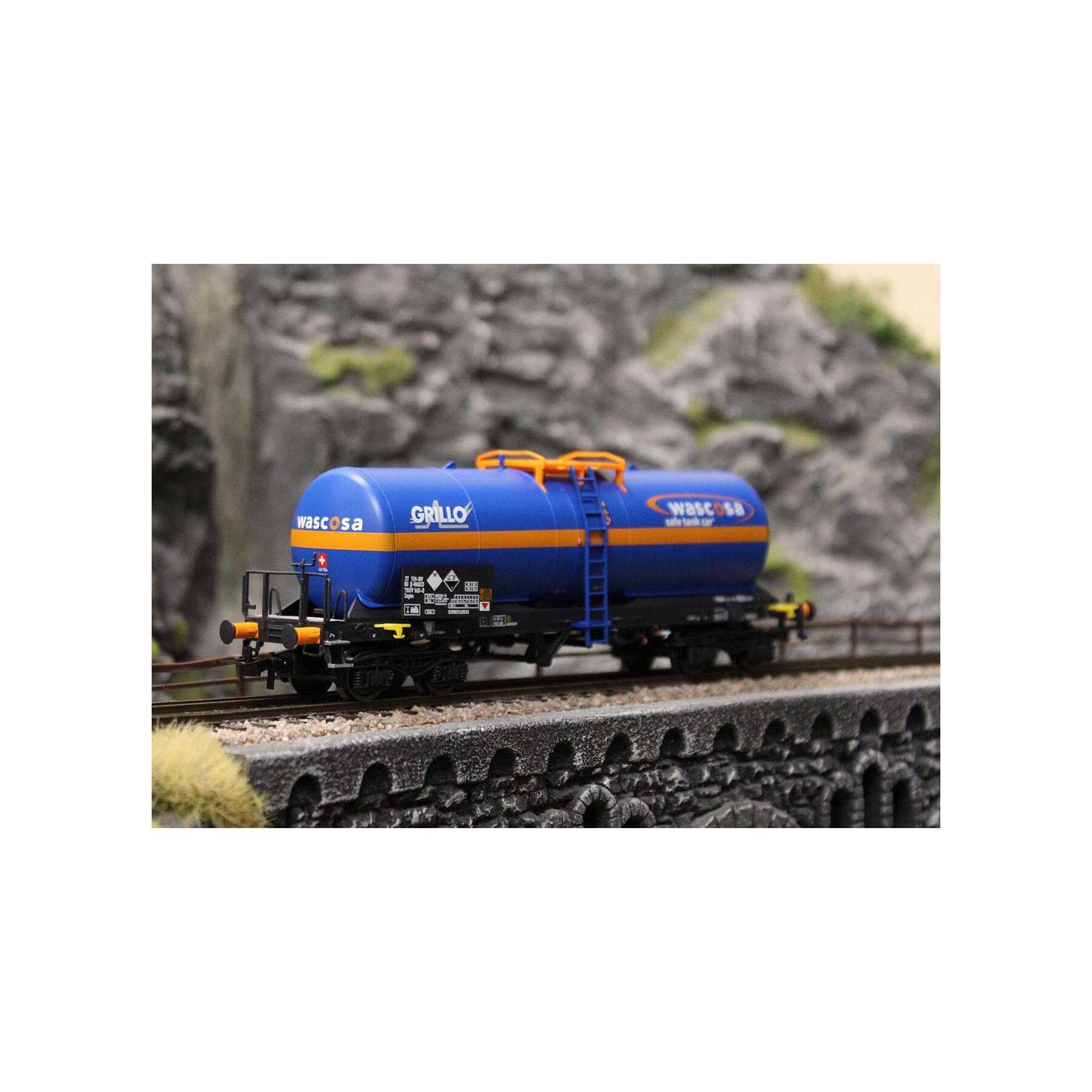 Rivarossi HR6698 H0 4-achs. Kesselwagen für den Transport von Schwefeldioxid WASCOSA, „GRILLO“, blau