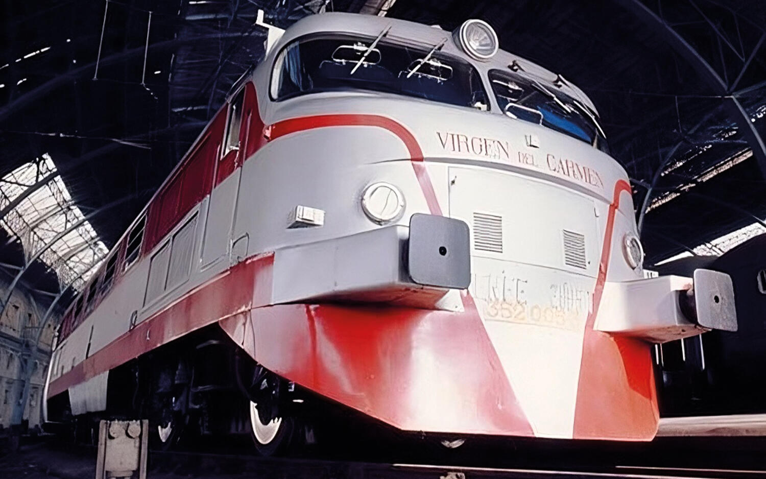 Arnold HN2672 N Diesellokomotive 2005T „Virgen del Carmen“ RENFE, in Ursprungslackierung