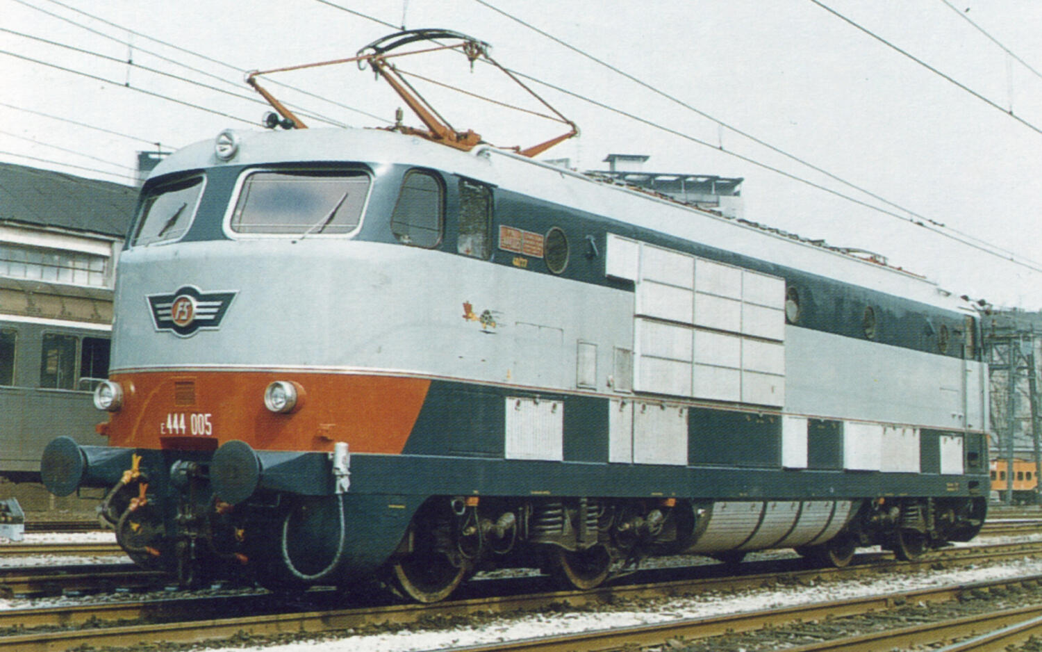 Arnold HN2701S N Elektrolokomotive E.444 005 FS, Vorserienlok mit Versuchslüftern - Sound Version